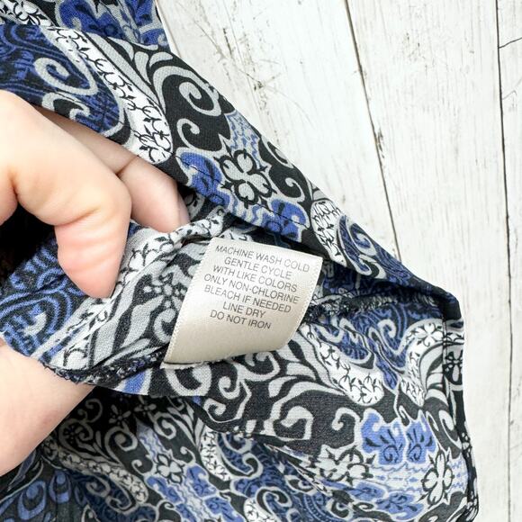 Christopher + Banks Shirt Women Size L Paisley Printed Button Down Blue Collar - Picture 3 of 5